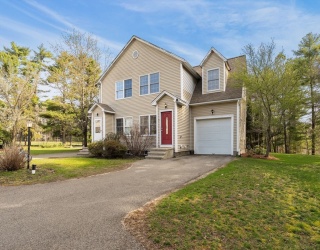 15 Carver Square Blvd, Carver, Massachusetts, 3 Bedrooms Bedrooms, 5 Rooms Rooms,2.5 BathroomsBathrooms,Residential,For Sale,Carver Square Blvd,73523155
