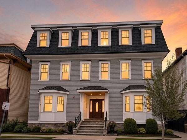 844 E 4th Street, Boston, Massachusetts, 3 Bedrooms Bedrooms, 6 Rooms Rooms,3 BathroomsBathrooms,Residential Lease,For Rent,E 4th Street,73550843