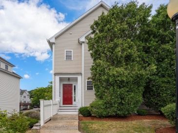 555 Main St, Woburn, Massachusetts, 2 Bedrooms Bedrooms, 4 Rooms Rooms,2.5 BathroomsBathrooms,Residential,For Sale,Main St,73542005