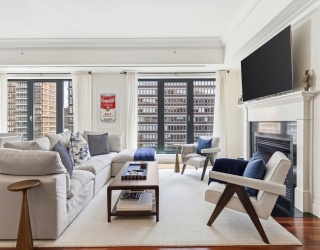 776 Boylston Street, Boston, Massachusetts, 2 Bedrooms Bedrooms, 7 Rooms Rooms,2 BathroomsBathrooms,Residential Lease,For Rent,Boylston Street,73556001