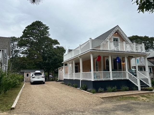 9 Brunswick, Oak Bluffs, Massachusetts, 3 Bedrooms Bedrooms, 6 Rooms Rooms,1 BathroomBathrooms,Residential,For Sale,Brunswick,73556029