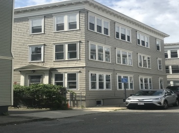 18 Hanover Cir, Lynn, Massachusetts, 2 Bedrooms Bedrooms, 5 Rooms Rooms,1 BathroomBathrooms,Residential Lease,For Rent,Hanover Cir,73556044