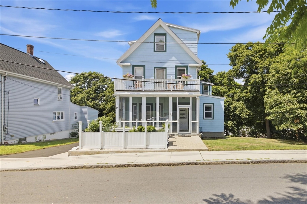 104 Granville Ave, Malden, Massachusetts, 7 Bedrooms Bedrooms, 15 Rooms Rooms,4 BathroomsBathrooms,Residential Income,For Sale,Granville Ave,73556135