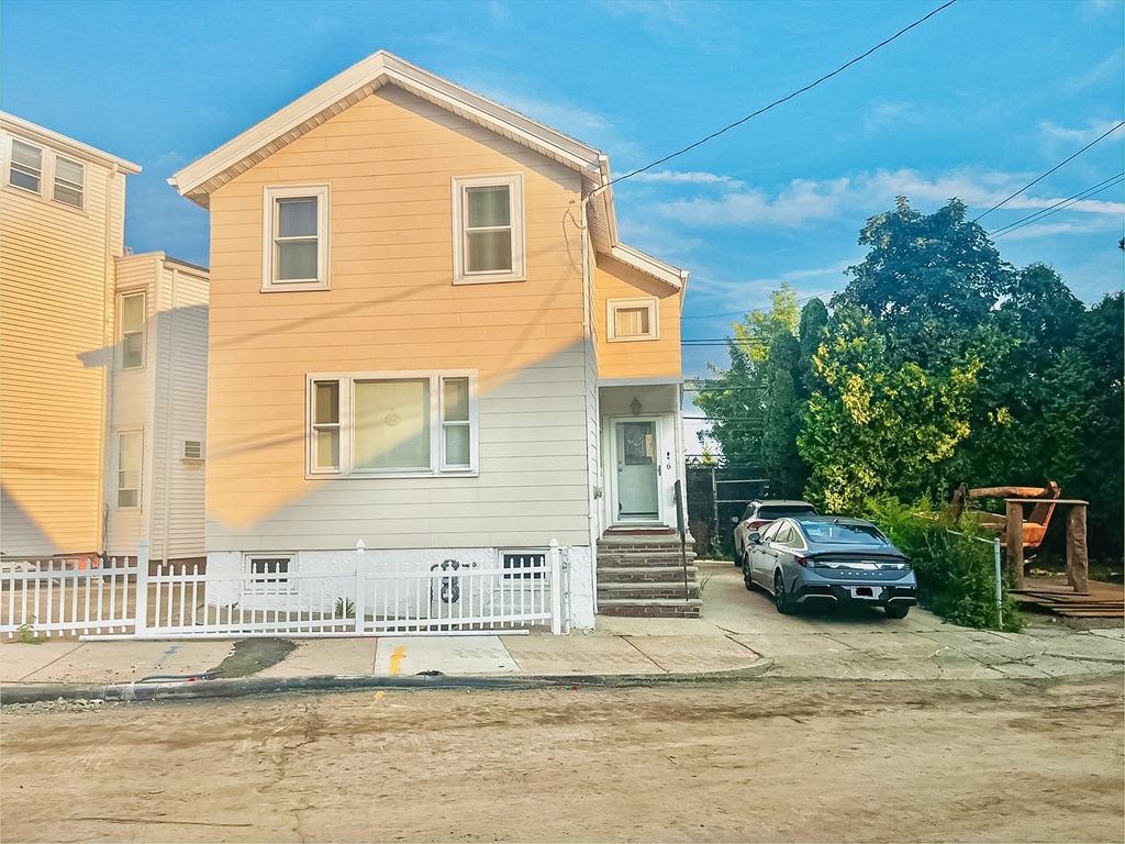 6 Swift Ter, Boston, Massachusetts, 3 Bedrooms Bedrooms, 6 Rooms Rooms,1 BathroomBathrooms,Residential,For Sale,Swift Ter,73556139