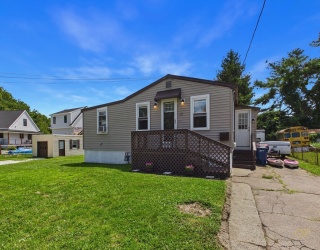 21 Golf St, Fairhaven, Massachusetts, 3 Bedrooms Bedrooms, 5 Rooms Rooms,1 BathroomBathrooms,Residential,For Sale,Golf St,73555999