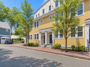 129 Merrimac, Newburyport, Massachusetts, 2 Bedrooms Bedrooms, 6 Rooms Rooms,1.5 BathroomsBathrooms,Residential,For Sale,Merrimac,73556014