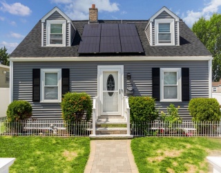 176 Gore Rd, Revere, Massachusetts, 3 Bedrooms Bedrooms, 6 Rooms Rooms,1 BathroomBathrooms,Residential,For Sale,Gore Rd,73556047