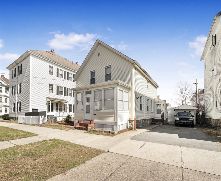 374 Ashley Blvd, New Bedford, Massachusetts, 4 Bedrooms Bedrooms, 7 Rooms Rooms,1.5 BathroomsBathrooms,Residential,For Sale,Ashley Blvd,73556054
