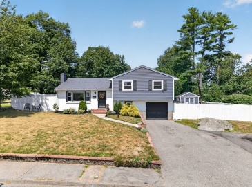 3 Connolly St, Randolph, Massachusetts, 3 Bedrooms Bedrooms, 7 Rooms Rooms,1.5 BathroomsBathrooms,Residential,For Sale,Connolly St,73556052