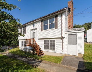 32 Danis St, Fall River, Massachusetts, 2 Bedrooms Bedrooms, 5 Rooms Rooms,2 BathroomsBathrooms,Residential,For Sale,Danis St,73556076