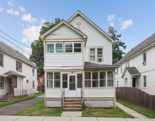 98-100 Draper St, Springfield, Massachusetts, 6 Bedrooms Bedrooms, 12 Rooms Rooms,2 BathroomsBathrooms,Residential Income,For Sale,Draper St,73556367