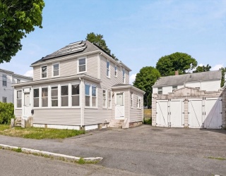 25 Bosson Street, Revere, Massachusetts, 4 Bedrooms Bedrooms, 9 Rooms Rooms,1 BathroomBathrooms,Residential,For Sale,Bosson Street,73556434