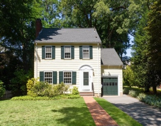 59 Hinckley Rd, Newton, Massachusetts, 4 Bedrooms Bedrooms, 7 Rooms Rooms,1.5 BathroomsBathrooms,Residential,For Sale,Hinckley Rd,73556430