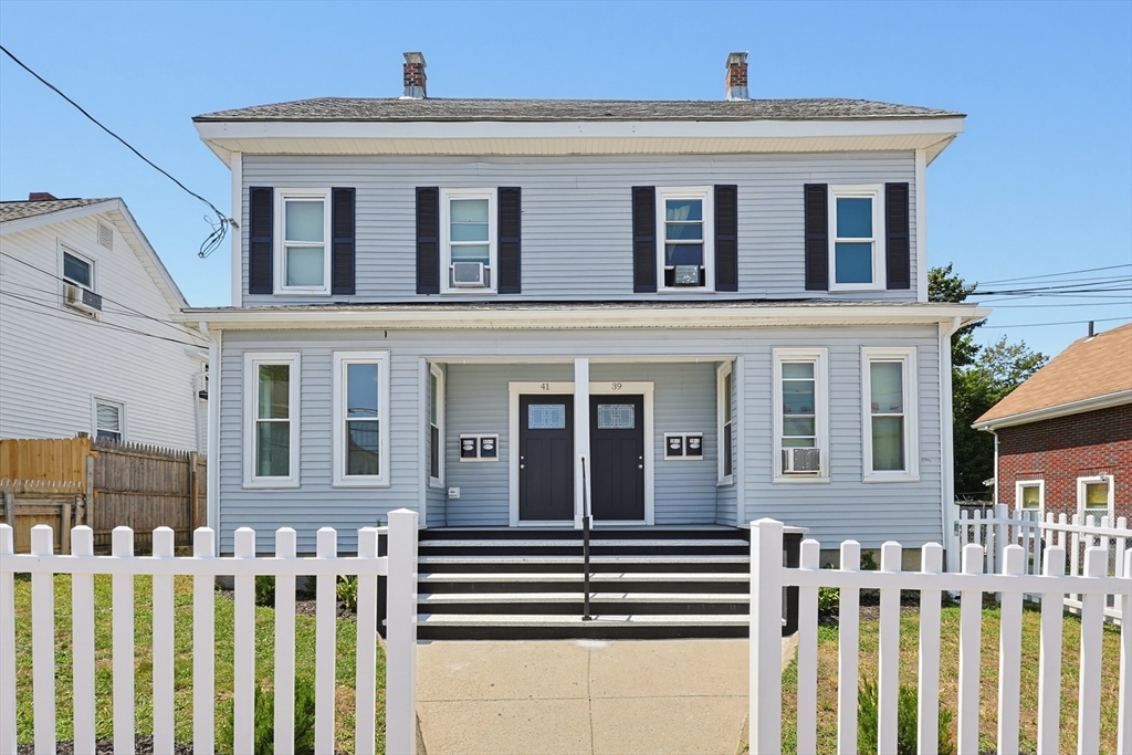 39-41 Bridges St, Framingham, Massachusetts, 8 Bedrooms Bedrooms, 18 Rooms Rooms,6 BathroomsBathrooms,Residential Income,For Sale,Bridges St,73556197