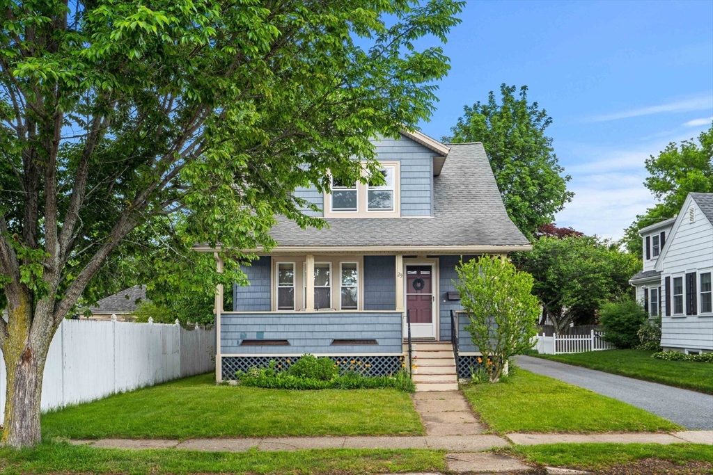 29 Newcastle Road, Peabody, Massachusetts, 2 Bedrooms Bedrooms, 5 Rooms Rooms,1 BathroomBathrooms,Residential,For Sale,Newcastle Road,73556213