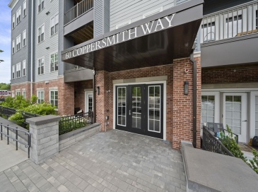 60 Coppersmith Way, Canton, Massachusetts, 1 Bedroom Bedrooms, 6 Rooms Rooms,1 BathroomBathrooms,Residential,For Sale,Coppersmith Way,73556221
