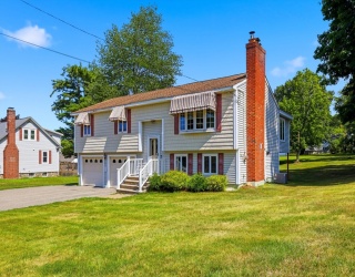 359 Howe Street, Methuen, Massachusetts, 3 Bedrooms Bedrooms, 7 Rooms Rooms,1.5 BathroomsBathrooms,Residential,For Sale,Howe Street,73556149