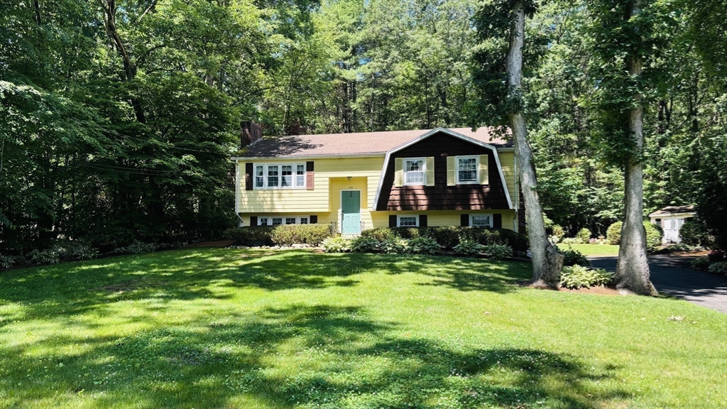 152 Forest Street, Franklin, Massachusetts, 3 Bedrooms Bedrooms, 8 Rooms Rooms,1 BathroomBathrooms,Residential,For Sale,Forest Street,73551370