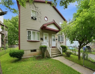 41-43 Lansing Pl, Springfield, Massachusetts, 4 Bedrooms Bedrooms, 8 Rooms Rooms,3 BathroomsBathrooms,Residential Income,For Sale,Lansing Pl,73556244