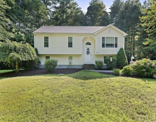 13 Church, Berkley, Massachusetts, 3 Bedrooms Bedrooms, 10 Rooms Rooms,2 BathroomsBathrooms,Residential,For Sale,Church,73556260