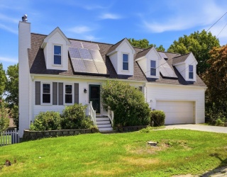 7 Sheldon St, Methuen, Massachusetts, 4 Bedrooms Bedrooms, 8 Rooms Rooms,2.5 BathroomsBathrooms,Residential,For Sale,Sheldon St,73556263