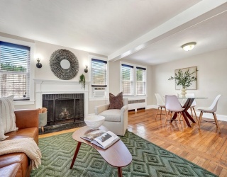 2 Carlisle Rd, Bedford, Massachusetts, 2 Bedrooms Bedrooms, 5 Rooms Rooms,1.5 BathroomsBathrooms,Residential,For Sale,Carlisle Rd,73556296