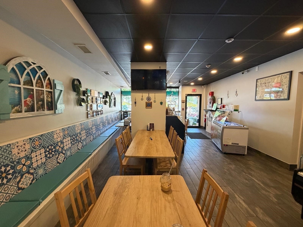 5 Kendall, Brookline, Massachusetts, ,Business Opportunity,For Sale,Kendall,73556302