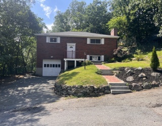 15 Oak Road, Waltham, Massachusetts, 3 Bedrooms Bedrooms, 7 Rooms Rooms,2 BathroomsBathrooms,Residential,For Sale,Oak Road,73556308