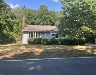 41 West St, Foxboro, Massachusetts, 3 Bedrooms Bedrooms, 5 Rooms Rooms,1 BathroomBathrooms,Residential,For Sale,West St,73555985