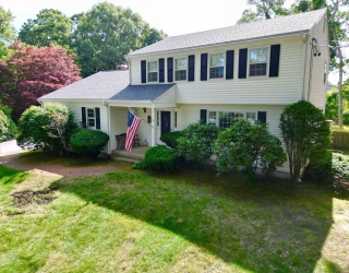 10 Nixon Ave, Plymouth, Massachusetts, 4 Bedrooms Bedrooms, 8 Rooms Rooms,1.5 BathroomsBathrooms,Residential,For Sale,Nixon Ave,73555807