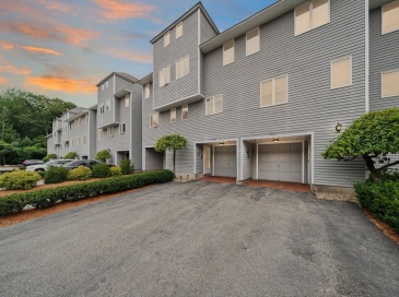 703 Sherwood Forest Ln, Saugus, Massachusetts, 3 Bedrooms Bedrooms, 6 Rooms Rooms,2.5 BathroomsBathrooms,Residential,For Sale,Sherwood Forest Ln,73555854