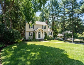 58 Blacksmith Drive, Medfield, Massachusetts, 3 Bedrooms Bedrooms, 8 Rooms Rooms,2.5 BathroomsBathrooms,Residential,For Sale,Blacksmith Drive,73556328