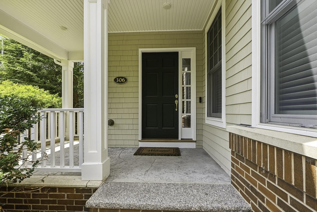 306 Hayfield, Wayland, Massachusetts, 3 Bedrooms Bedrooms, 9 Rooms Rooms,3.5 BathroomsBathrooms,Residential,For Sale,Hayfield,73556344