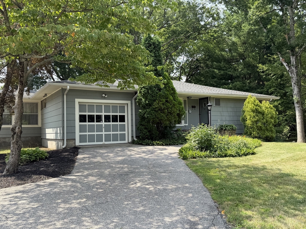 510 Thacher St, Attleboro, Massachusetts, 3 Bedrooms Bedrooms, 10 Rooms Rooms,1.5 BathroomsBathrooms,Residential,For Sale,Thacher St,73556009