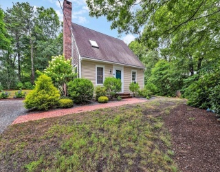 33 Sandpiper Ln, Brewster, Massachusetts, 3 Bedrooms Bedrooms, 5 Rooms Rooms,2 BathroomsBathrooms,Residential,For Sale,Sandpiper Ln,73556017