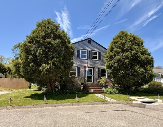 20 Kane Street, Fairhaven, Massachusetts, 3 Bedrooms Bedrooms, 7 Rooms Rooms,2 BathroomsBathrooms,Residential,For Sale,Kane Street,73548604