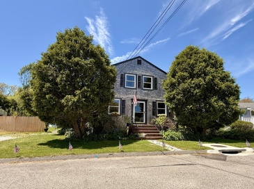 20 Kane Street, Fairhaven, Massachusetts, 3 Bedrooms Bedrooms, 7 Rooms Rooms,2 BathroomsBathrooms,Residential,For Sale,Kane Street,73548604