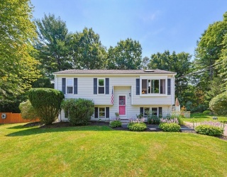 29 Tide Meadows Dr, Berkley, Massachusetts, 4 Bedrooms Bedrooms, 5 Rooms Rooms,2 BathroomsBathrooms,Residential,For Sale,Tide Meadows Dr,73556147