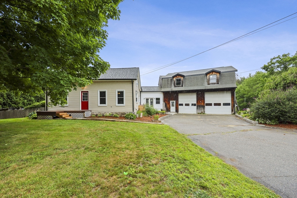 401 N Washington St, Belchertown, Massachusetts, 5 Bedrooms Bedrooms, 6 Rooms Rooms,2 BathroomsBathrooms,Residential,For Sale,N Washington St,73549728