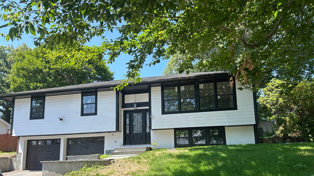 601 Winter St, Framingham, Massachusetts, 3 Bedrooms Bedrooms, 8 Rooms Rooms,2.5 BathroomsBathrooms,Residential,For Sale,Winter St,73550841