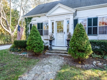 415 Barlows Landing Rd, Bourne, Massachusetts, 4 Bedrooms Bedrooms, 7 Rooms Rooms,2.5 BathroomsBathrooms,Residential Lease,For Rent,Barlows Landing Rd,73556391