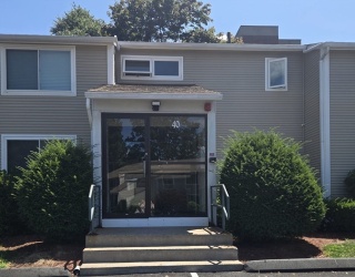 40 Saint Kolbe Dr, Holyoke, Massachusetts, 1 Bedroom Bedrooms, 3 Rooms Rooms,1 BathroomBathrooms,Residential,For Sale,Saint Kolbe Dr,73556012