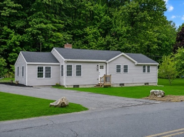 19 East Rd, Westminster, Massachusetts, 4 Bedrooms Bedrooms, 7 Rooms Rooms,2 BathroomsBathrooms,Residential Income,For Sale,East Rd,73548331 19 East Rd, Westminster, Massachusetts, 4 Bedrooms Bedrooms, 7 Rooms Rooms,2 BathroomsBathrooms,Residential Income,For Sale,East Rd,73548331