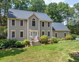 77 Tadmuck Road, Westford, Massachusetts, 4 Bedrooms Bedrooms, 12 Rooms Rooms,2.5 BathroomsBathrooms,Residential,For Sale,Tadmuck Road,73556269