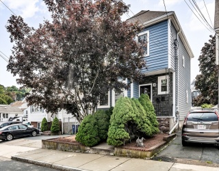 38 Barrett St, Revere, Massachusetts, 5 Bedrooms Bedrooms, 10 Rooms Rooms,3 BathroomsBathrooms,Residential Income,For Sale,Barrett St,73556154
