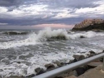 54 Oceanside Drive, Hull, Massachusetts, 1 Bedroom Bedrooms, 4 Rooms Rooms,1 BathroomBathrooms,Residential Lease,For Rent,Oceanside Drive,73556159