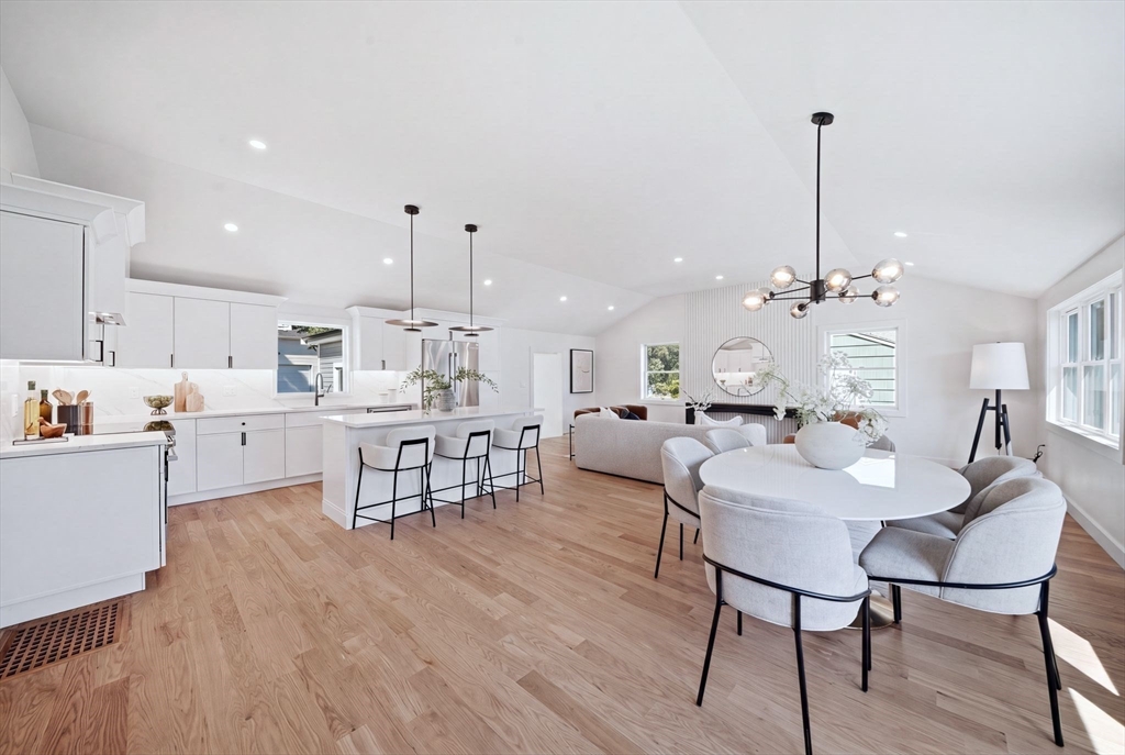 219 Hunting Rd, Needham, Massachusetts, 4 Bedrooms Bedrooms, 11 Rooms Rooms,3 BathroomsBathrooms,Residential,For Sale,Hunting Rd,73556404