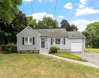61 Goldsmith St, Littleton, Massachusetts, 3 Bedrooms Bedrooms, 6 Rooms Rooms,2 BathroomsBathrooms,Residential,For Sale,Goldsmith St,73556402