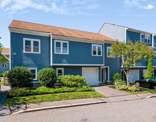 1B Fletcher Way, Salem, Massachusetts, 2 Bedrooms Bedrooms, 5 Rooms Rooms,1.5 BathroomsBathrooms,Residential,For Sale,Fletcher Way,73556172
