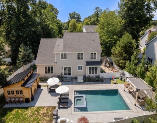 94 Fenwick Street, Framingham, Massachusetts, 4 Bedrooms Bedrooms, 9 Rooms Rooms,2.5 BathroomsBathrooms,Residential,For Sale,Fenwick Street,73556408
